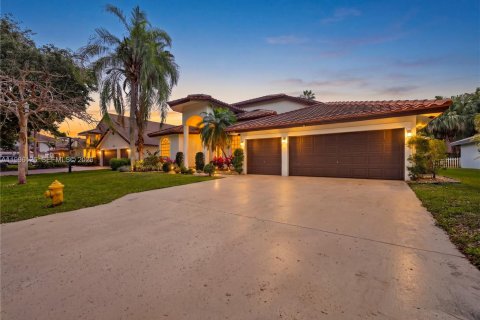 Casa en venta en Coral Springs, Florida, 4 dormitorios, 239.5 m2 № 2068766 - foto 1