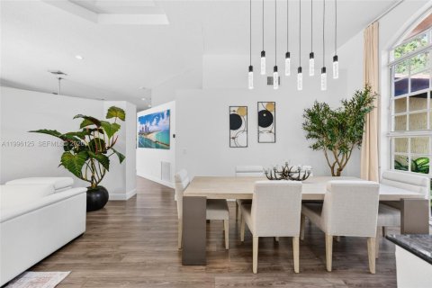 Casa en venta en Coral Springs, Florida, 4 dormitorios, 239.5 m2 № 2068766 - foto 12