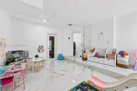 Casa en venta en Coral Springs, Florida, 4 dormitorios, 239.5 m2 № 2068766 - foto 30