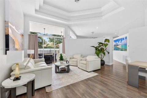 Casa en venta en Coral Springs, Florida, 4 dormitorios, 239.5 m2 № 2068766 - foto 11