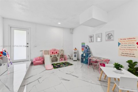 Casa en venta en Coral Springs, Florida, 4 dormitorios, 239.5 m2 № 2068766 - foto 29