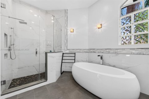 Casa en venta en Coral Springs, Florida, 4 dormitorios, 239.5 m2 № 2068766 - foto 6