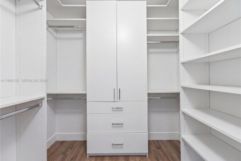 Casa en venta en Coral Springs, Florida, 4 dormitorios, 239.5 m2 № 2068766 - foto 27