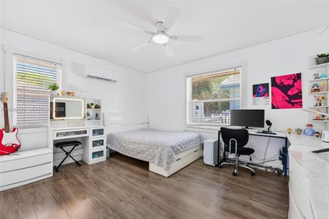 Casa en venta en Coral Springs, Florida, 4 dormitorios, 239.5 m2 № 2068766 - foto 23