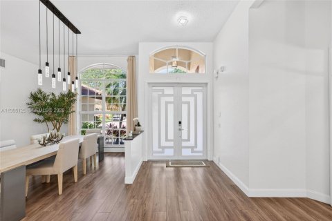 Casa en venta en Coral Springs, Florida, 4 dormitorios, 239.5 m2 № 2068766 - foto 10