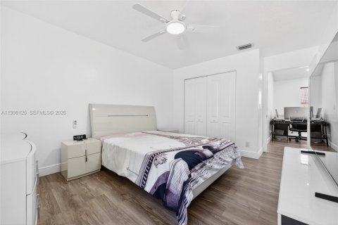 Casa en venta en Coral Springs, Florida, 4 dormitorios, 239.5 m2 № 2068766 - foto 20