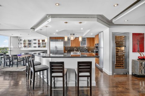 Condominio en venta en Fort Lauderdale, Florida, 3 dormitorios, 244.33 m2 № 2031923 - foto 22