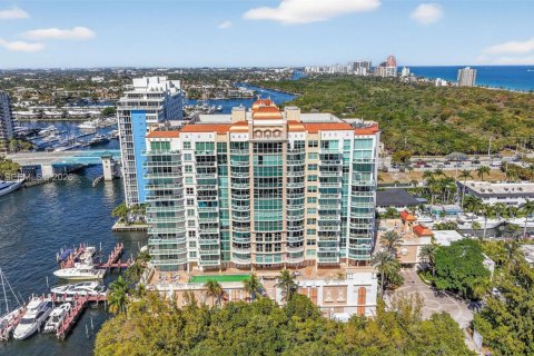 Condominio en Fort Lauderdale, Florida, 3 dormitorios № 2031923