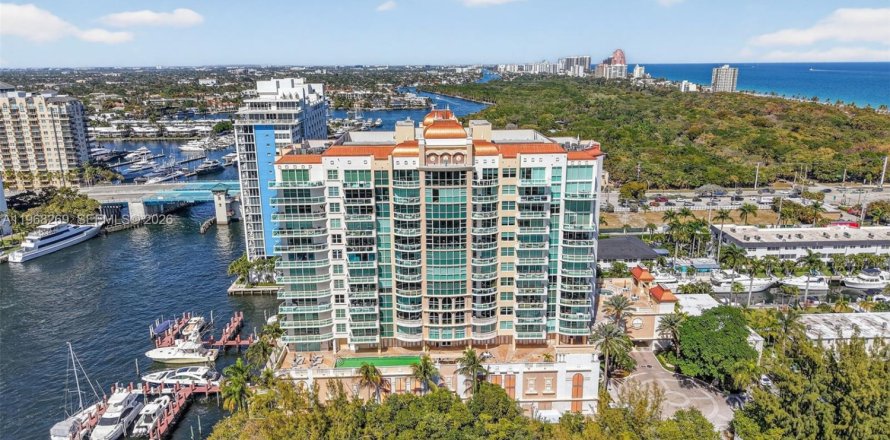 Condominio en Fort Lauderdale, Florida, 3 dormitorios  № 2031923
