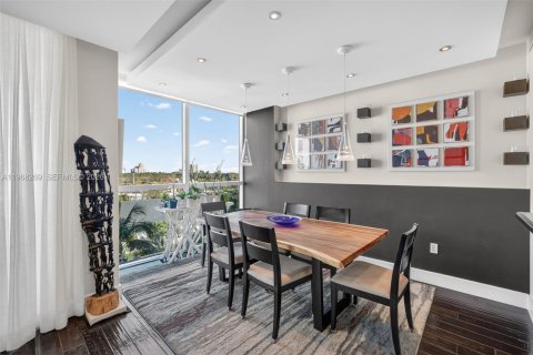 Condominio en venta en Fort Lauderdale, Florida, 3 dormitorios, 244.33 m2 № 2031923 - foto 17
