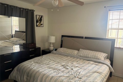 Купить таунхаус в Хайалиа, Флорида 1 спальня, 72.65м2, № 2036600 - фото 7