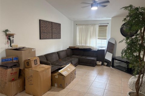 Купить таунхаус в Хайалиа, Флорида 1 спальня, 72.65м2, № 2036600 - фото 8