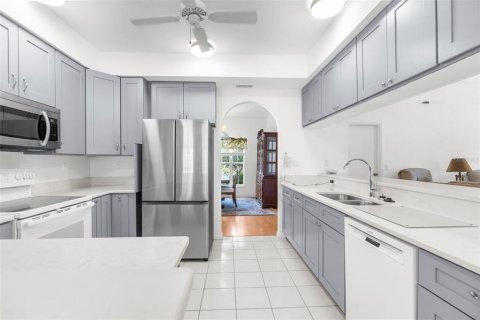 House in Spring Hill, Florida 4 bedrooms, 223.8 sq.m. № 1732581 - photo 15