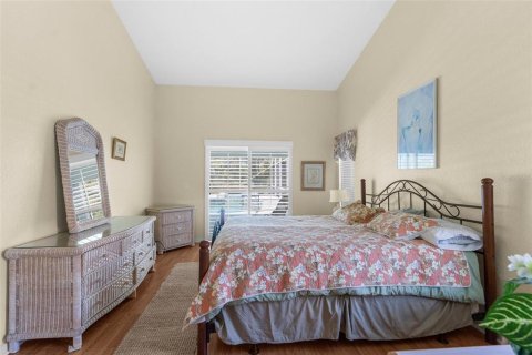 House in Spring Hill, Florida 4 bedrooms, 223.8 sq.m. № 1732581 - photo 23