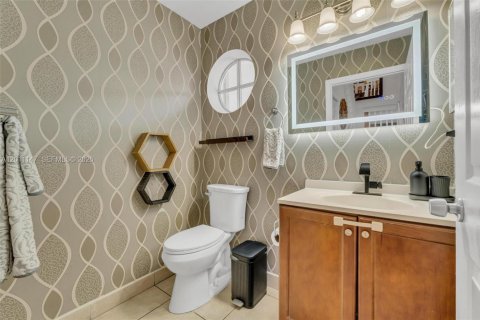 Townhouse in Miami, Florida 3 bedrooms, 152.73 sq.m. № 2075058 - photo 17