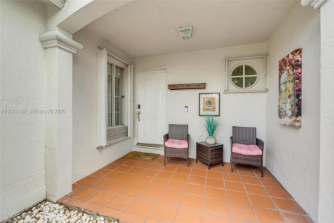 Townhouse in Miami, Florida 3 bedrooms, 152.73 sq.m. № 2075058 - photo 4