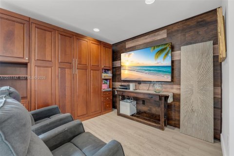 Townhouse in Miami, Florida 3 bedrooms, 152.73 sq.m. № 2075058 - photo 11