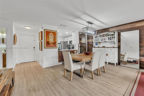 Townhouse in Miami, Florida 3 bedrooms, 152.73 sq.m. № 2075058 - photo 7