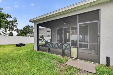 House in Tavares, Florida 4 bedrooms, 190.73 sq.m. № 2230560 - photo 30