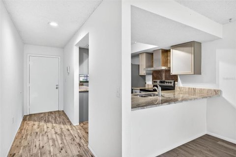 Condominio en venta en Largo, Florida, 3 dormitorios, 103.12 m2 № 1917888 - foto 17