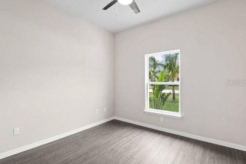 Casa en venta en New Smyrna Beach, Florida, 4 dormitorios, 178.93 m2 № 1639846 - foto 12