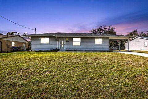 Villa ou maison à vendre à North Port, Floride: 2 chambres, 93.65 m2 № 1563757 - photo 1