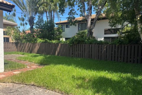 House in Plantation, Florida 3 bedrooms, 195.93 sq.m. № 2085755 - photo 28
