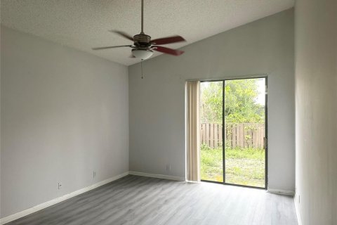 House in Plantation, Florida 3 bedrooms, 195.93 sq.m. № 2085755 - photo 16