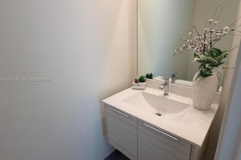 Adosado en venta en Doral, Florida, 3 dormitorios, 179.49 m2 № 2022204 - foto 18