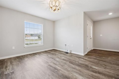 House in Polk City, Florida 3 bedrooms, 190.73 sq.m. № 2396468 - photo 6