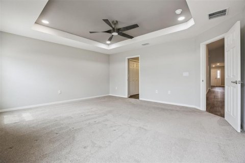 House in Polk City, Florida 3 bedrooms, 190.73 sq.m. № 2396468 - photo 23