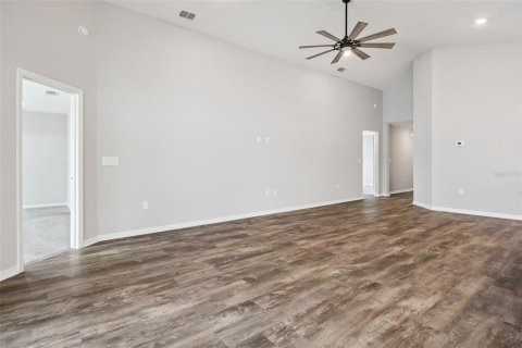 House in Polk City, Florida 3 bedrooms, 190.73 sq.m. № 2396468 - photo 10