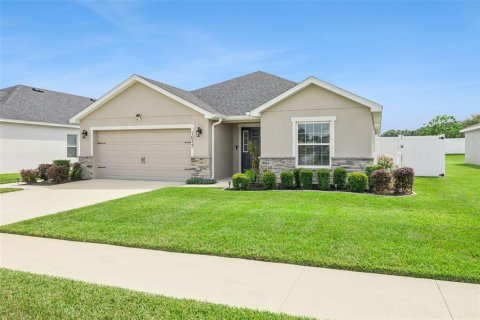 House in Polk City, Florida 3 bedrooms, 190.73 sq.m. № 2396468 - photo 3