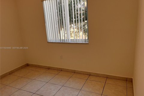 Appartement à louer à Miami, Floride: 2 chambres, 1707.17 m2 № 1982751 - photo 24