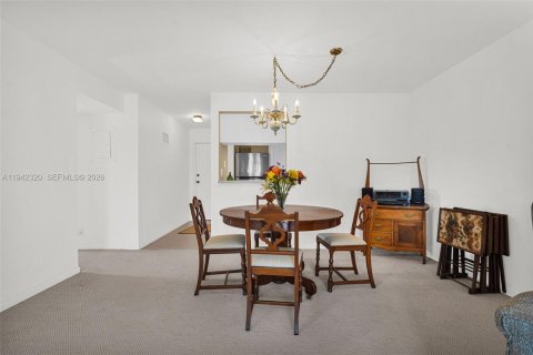 Copropriété à vendre à Fort Lauderdale, Floride: 2 chambres, 118.91 m2 № 1999204 - photo 23