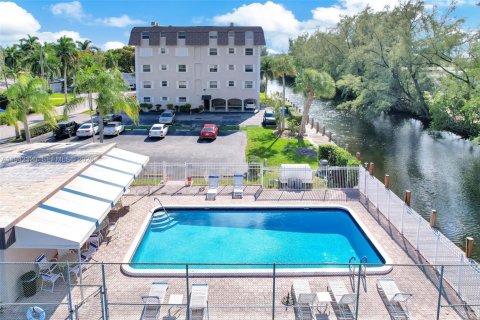 Copropriété à vendre à Fort Lauderdale, Floride: 2 chambres, 118.91 m2 № 1999204 - photo 2