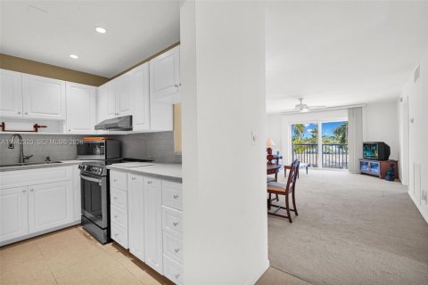 Copropriété à vendre à Fort Lauderdale, Floride: 2 chambres, 118.91 m2 № 1999204 - photo 17