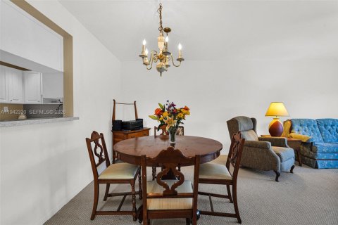 Copropriété à vendre à Fort Lauderdale, Floride: 2 chambres, 118.91 m2 № 1999204 - photo 21