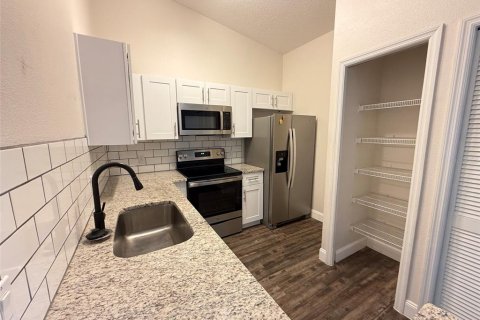 Condominio en alquiler en Kissimmee, Florida, 3 dormitorios, 113.53 m2 № 2148918 - foto 8