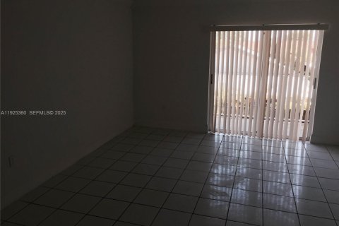 Купить кондоминиум в Хайалиа, Флорида 2 спальни, 95.13м2, № 1984358 - фото 9