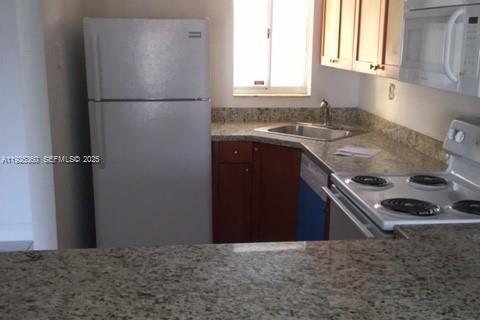 Купить кондоминиум в Хайалиа, Флорида 2 спальни, 95.13м2, № 1984358 - фото 4