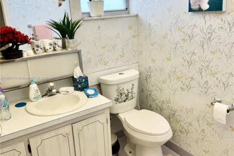 Copropriété à vendre à Hallandale Beach, Floride: 1 chambre, 78.69 m2 № 1942968 - photo 5