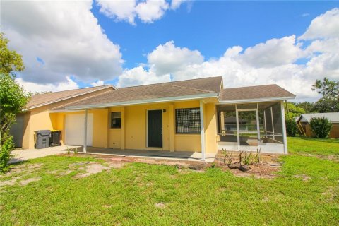 Apartamento en alquiler en Lakeland, Florida, 3 dormitorios, 127.09 m2 № 1880533 - foto 1