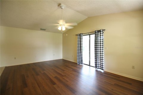 Apartamento en alquiler en Lakeland, Florida, 3 dormitorios, 127.09 m2 № 1880533 - foto 4