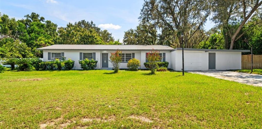 Casa en Dade City, Florida 3 dormitorios, 142.33 m2 № 1913136