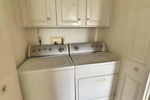 Apartment in Moore Haven, Florida 3 bedrooms, 109.62 sq.m. № 2172336 - photo 15