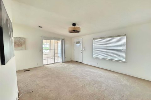 Apartment in Moore Haven, Florida 3 bedrooms, 109.62 sq.m. № 2172336 - photo 10