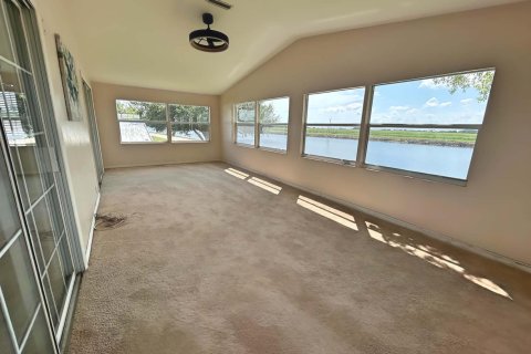 Apartment in Moore Haven, Florida 3 bedrooms, 109.62 sq.m. № 2172336 - photo 6