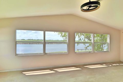 Apartment in Moore Haven, Florida 3 bedrooms, 109.62 sq.m. № 2172336 - photo 7