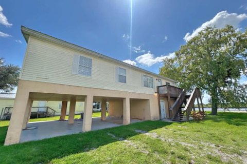 Apartment in Moore Haven, Florida 3 bedrooms, 109.62 sq.m. № 2172336 - photo 2